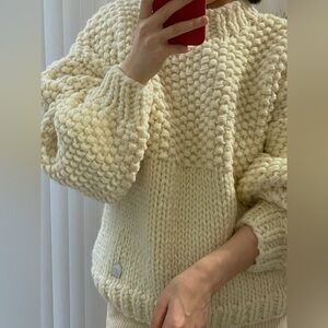 VENUMEMT Hand Knitted Sweater